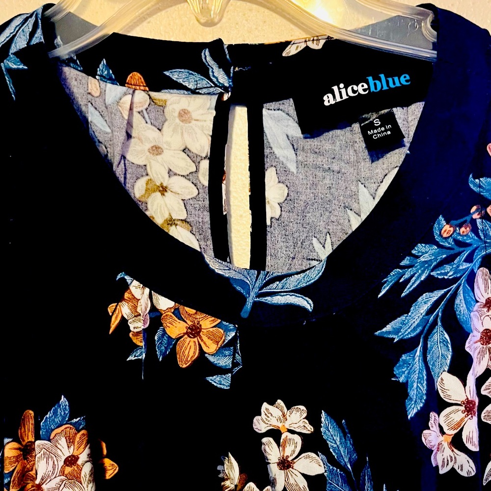 Vintage Top Alice Blue, Size Small
